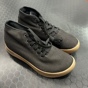 Brand new Black Gum Nobull shoes